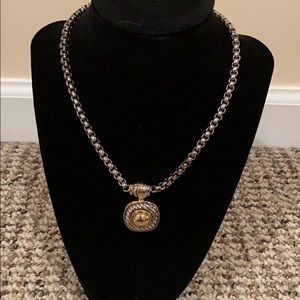Costume jewelry necklace